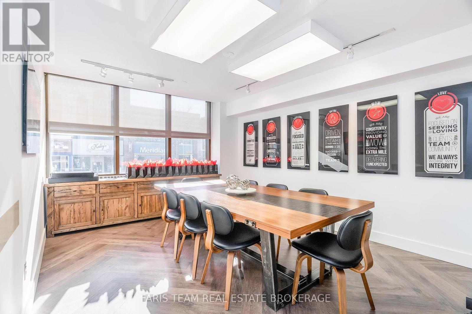 74 Mississaga Street E, Orillia, Ontario  L3V 1V5 - Photo 5 - S12687526