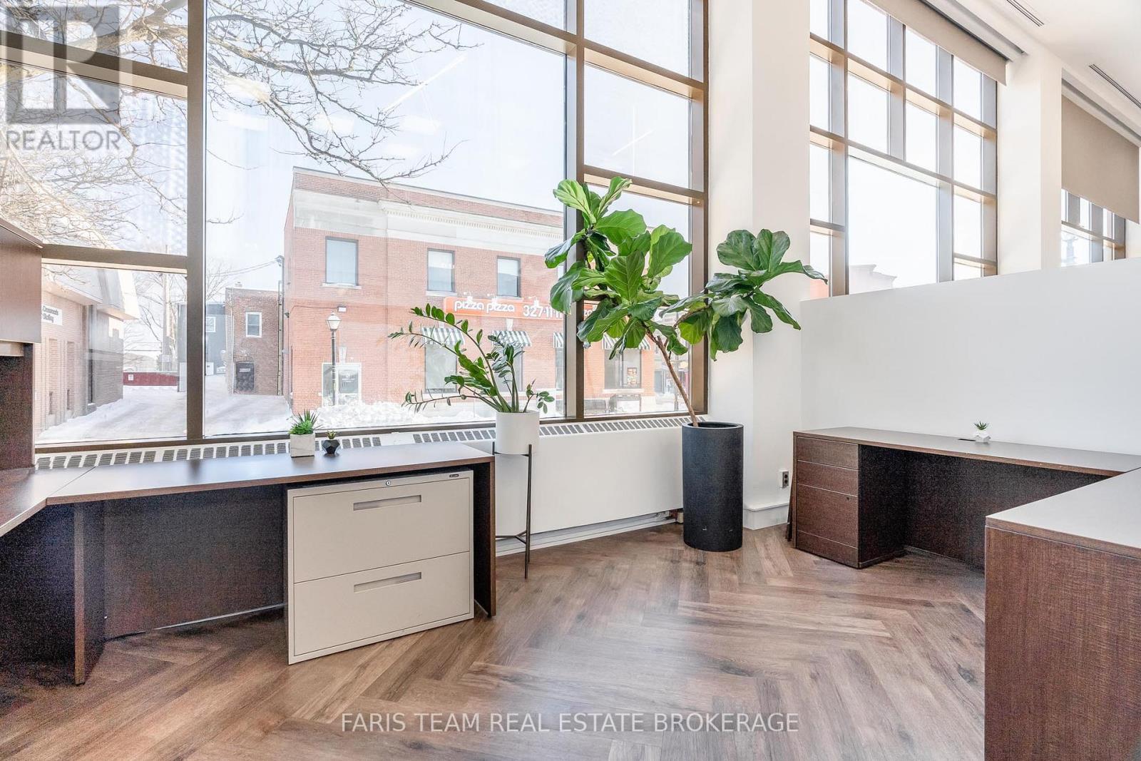 74 Mississaga Street E, Orillia, Ontario  L3V 1V5 - Photo 15 - S12687526