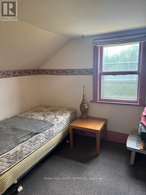 27 Scene Street, Halton Hills, Ontario  L7J 1A1 - Photo 11 - W12389543