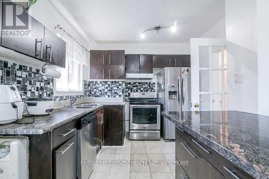 648 Brimley Road, Toronto, Ontario  M1J 1B9 - Photo 3 - E12806316