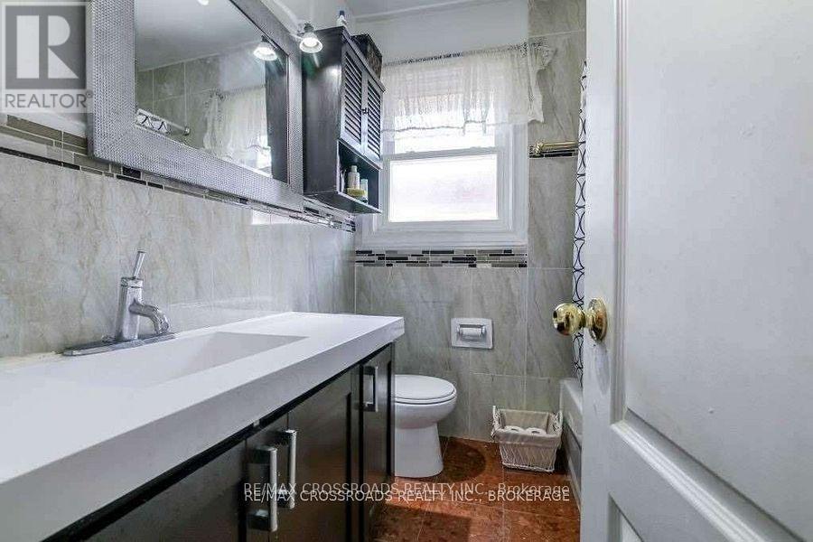 648 Brimley Road, Toronto, Ontario  M1J 1B9 - Photo 9 - E12806316