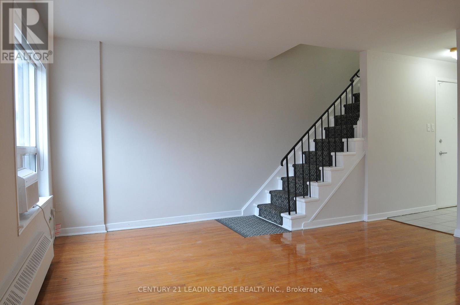 B - 1013 Pape Avenue, Toronto, Ontario  M4K 3V8 - Photo 6 - E12806350