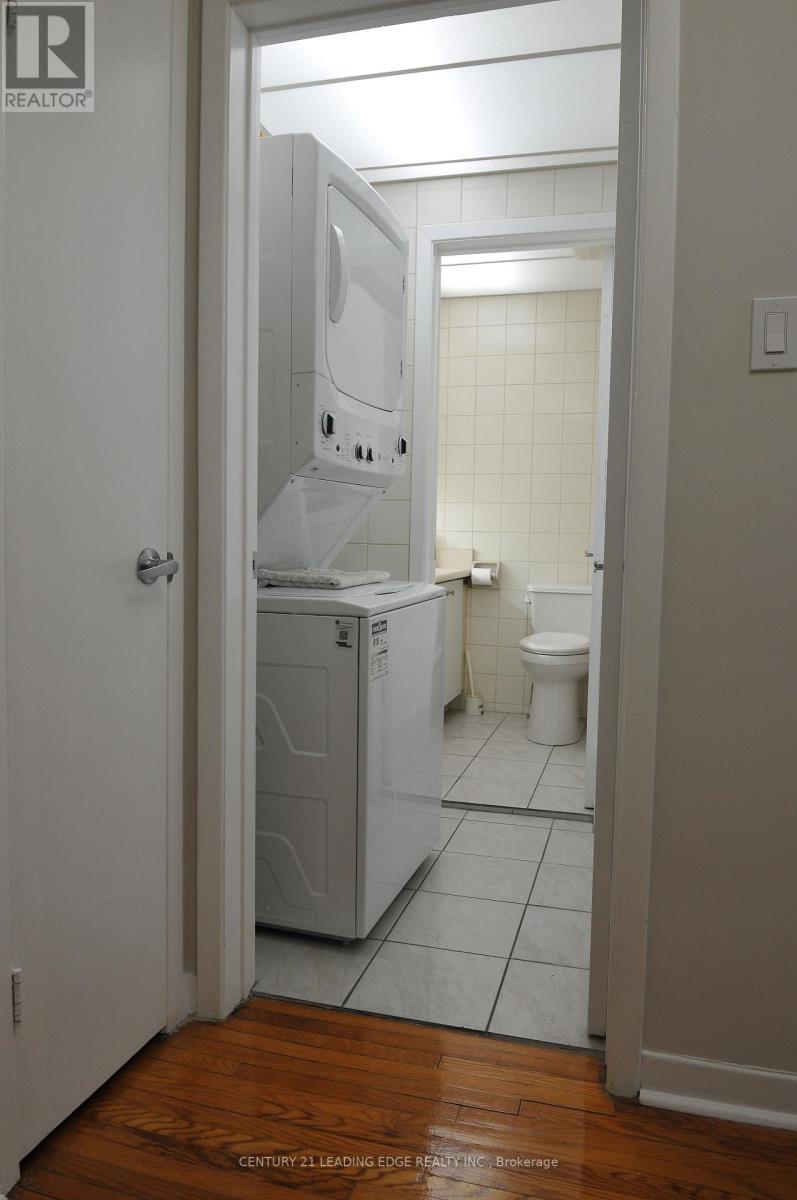 B - 1013 Pape Avenue, Toronto, Ontario  M4K 3V8 - Photo 8 - E12806350