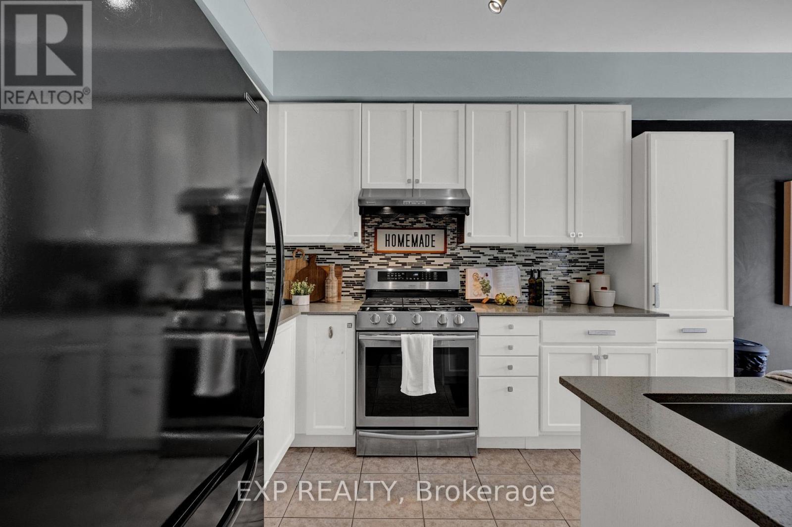 34 Taft Place, Clarington, Ontario  L1C 5M6 - Photo 10 - E12806394