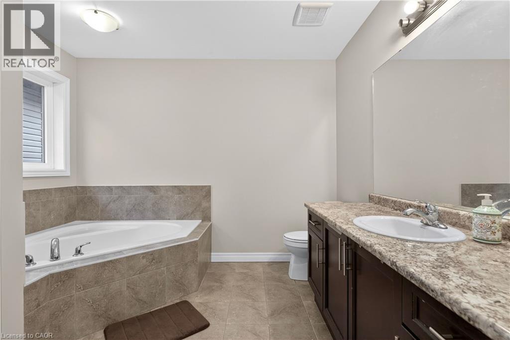 79 Dolomiti Court, Hamilton, Ontario  L0R 1P0 - Photo 27 - 40806336