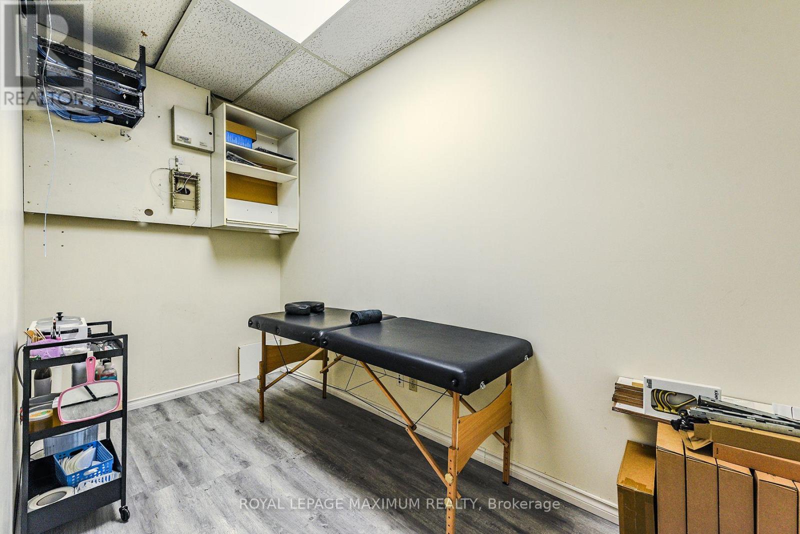 C10 - 4220 Steeles Avenue W, Vaughan, Ontario  L4L 3S8 - Photo 14 - N12806302