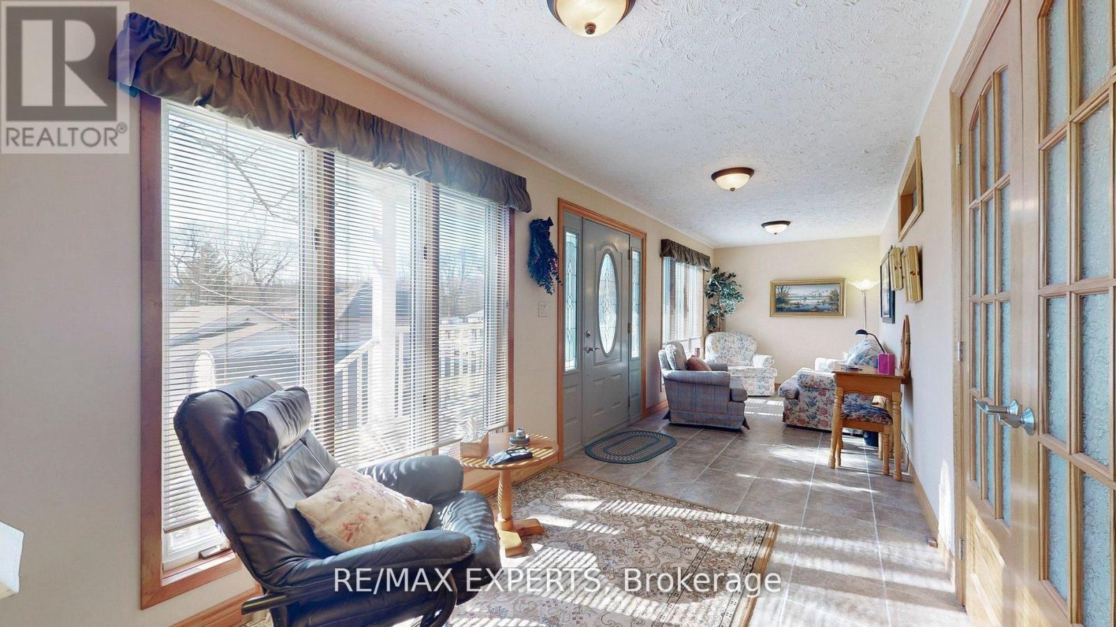 319 Limerick Street, Innisfil, Ontario L0L 1K0 - Photo 13 - N12806396