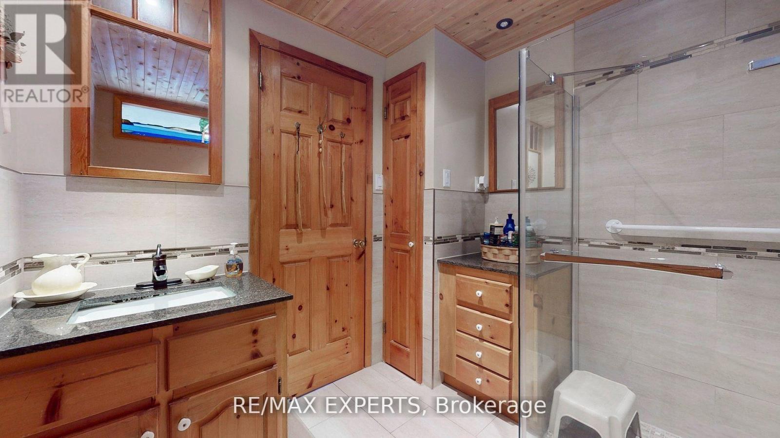 319 Limerick Street, Innisfil, Ontario L0L 1K0 - Photo 29 - N12806396