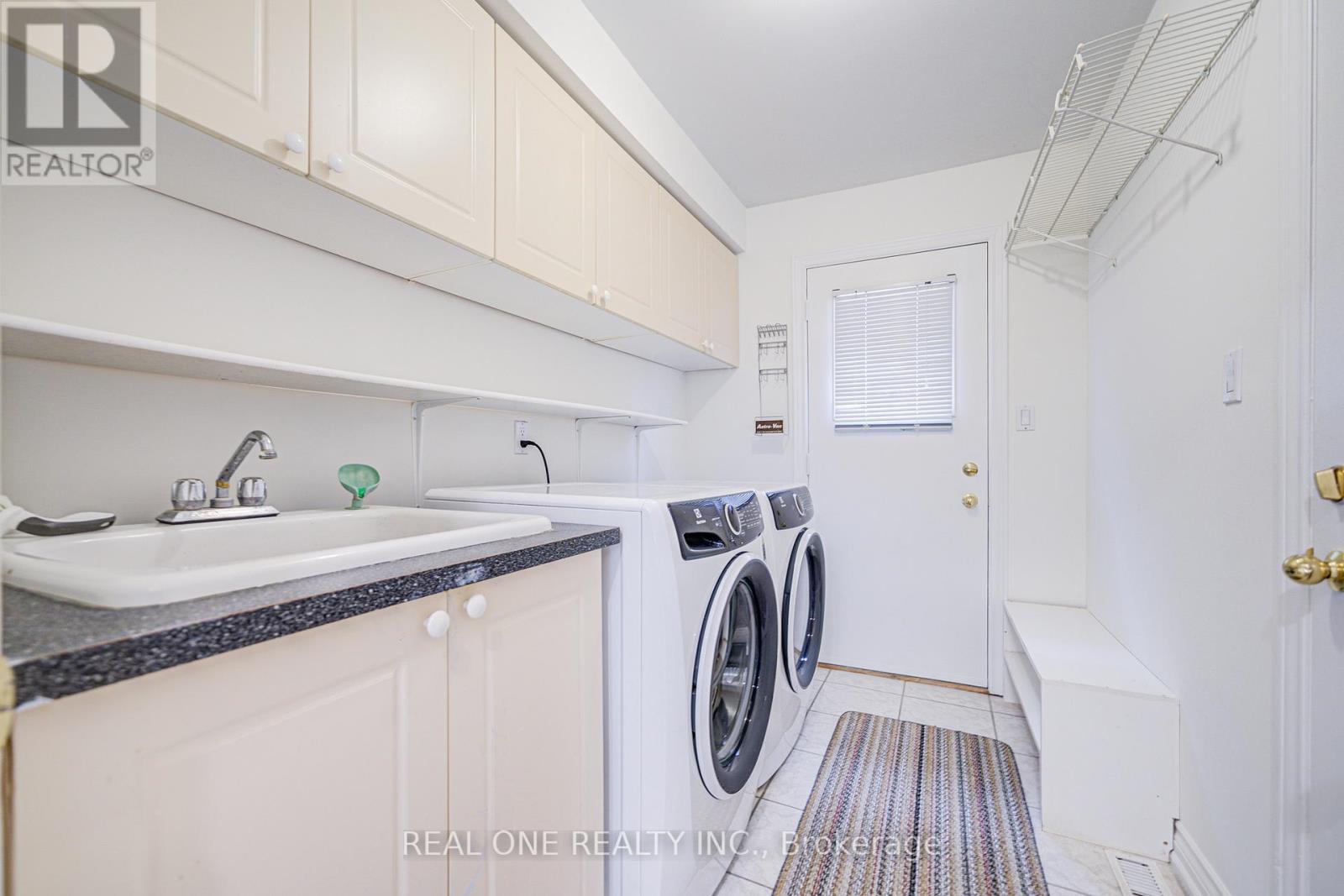 27 Binscarth Crescent, Vaughan, Ontario L4J 4S4 - Photo 5 - N12806426