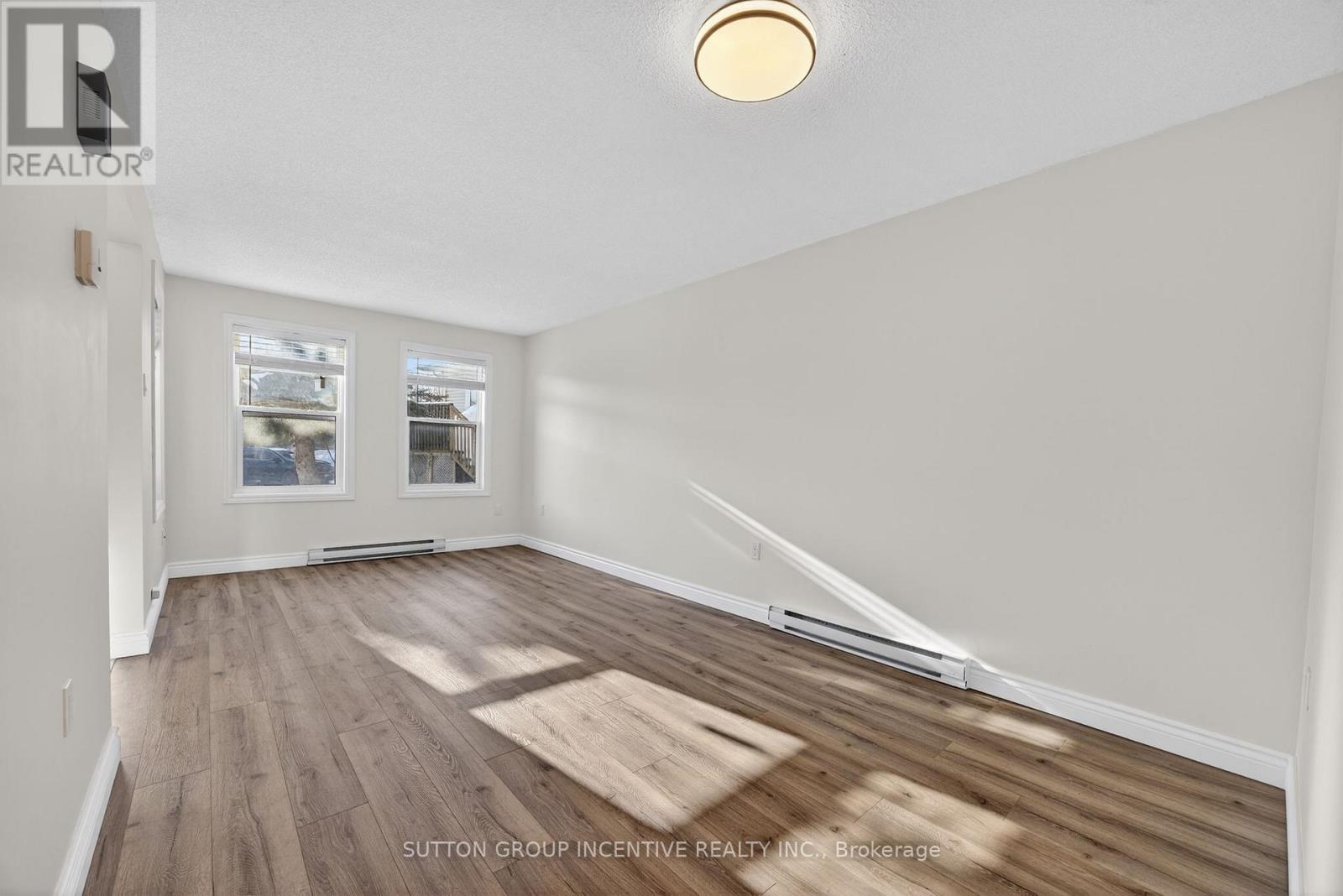 120 D'ambrosio Drive, Barrie, Ontario  L4N 7W3 - Photo 6 - S12806482