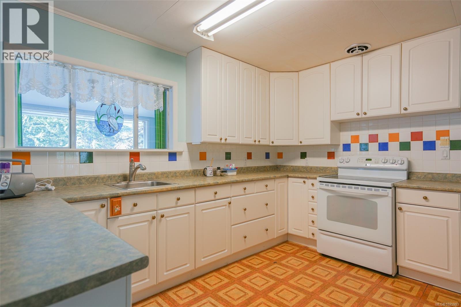 6714 Beaver Creek Rd, Port Alberni, British Columbia V9Y 8M2 - Photo 8 - 1025903