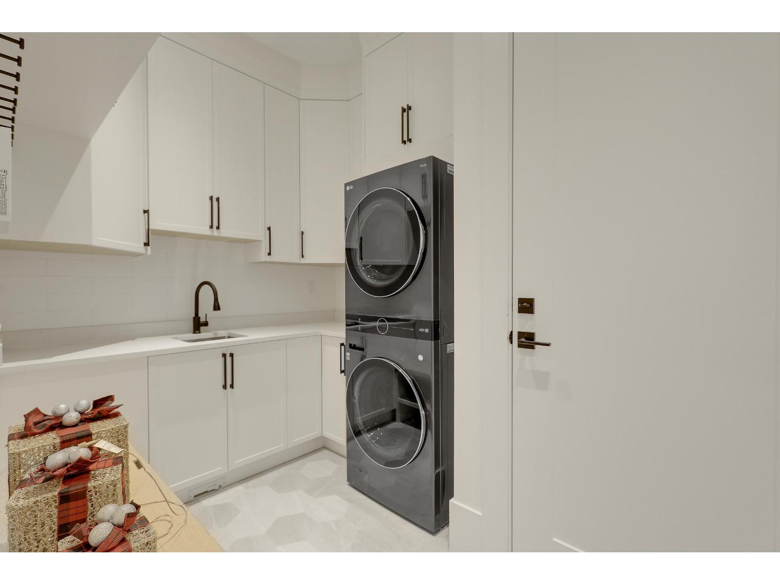 19704 31a Avenue, Langley, British Columbia  V2Z 0B2 - Photo 30 - R3091044