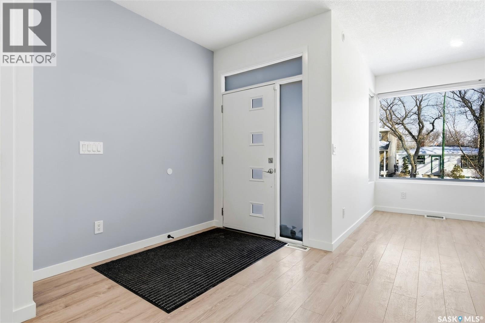 3028 Montague Street, Regina, Saskatchewan  S4S 1Z5 - Photo 3 - SK028941