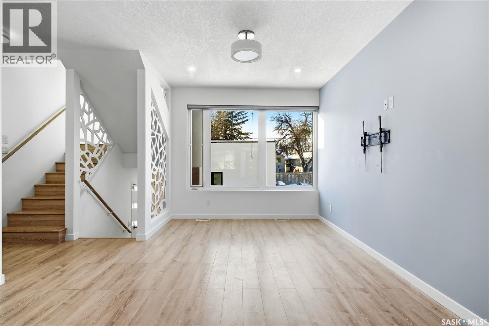 3028 Montague Street, Regina, Saskatchewan  S4S 1Z5 - Photo 5 - SK028941