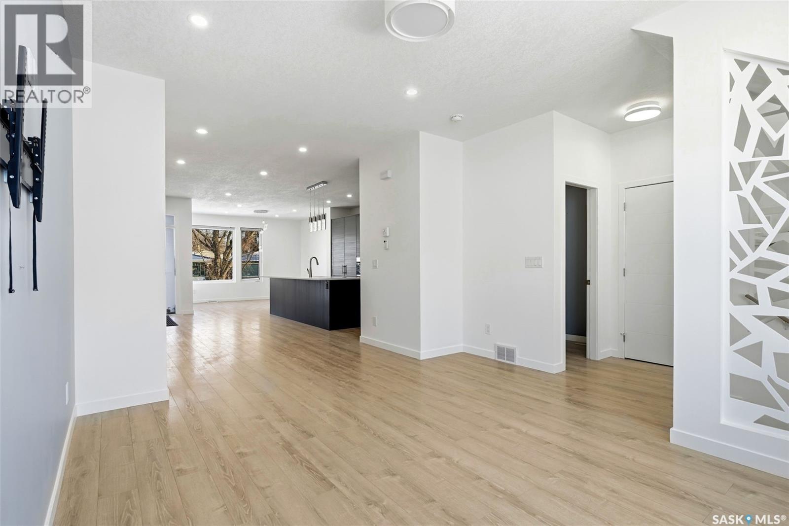 3028 Montague Street, Regina, Saskatchewan  S4S 1Z5 - Photo 6 - SK028941