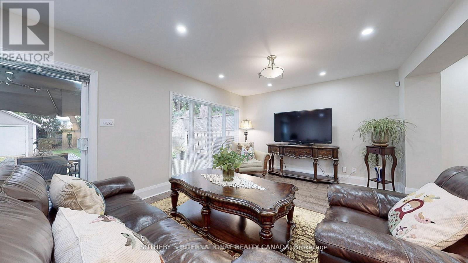 182 Duplex Avenue, Toronto, Ontario  M5P 2A9 - Photo 22 - C12805956