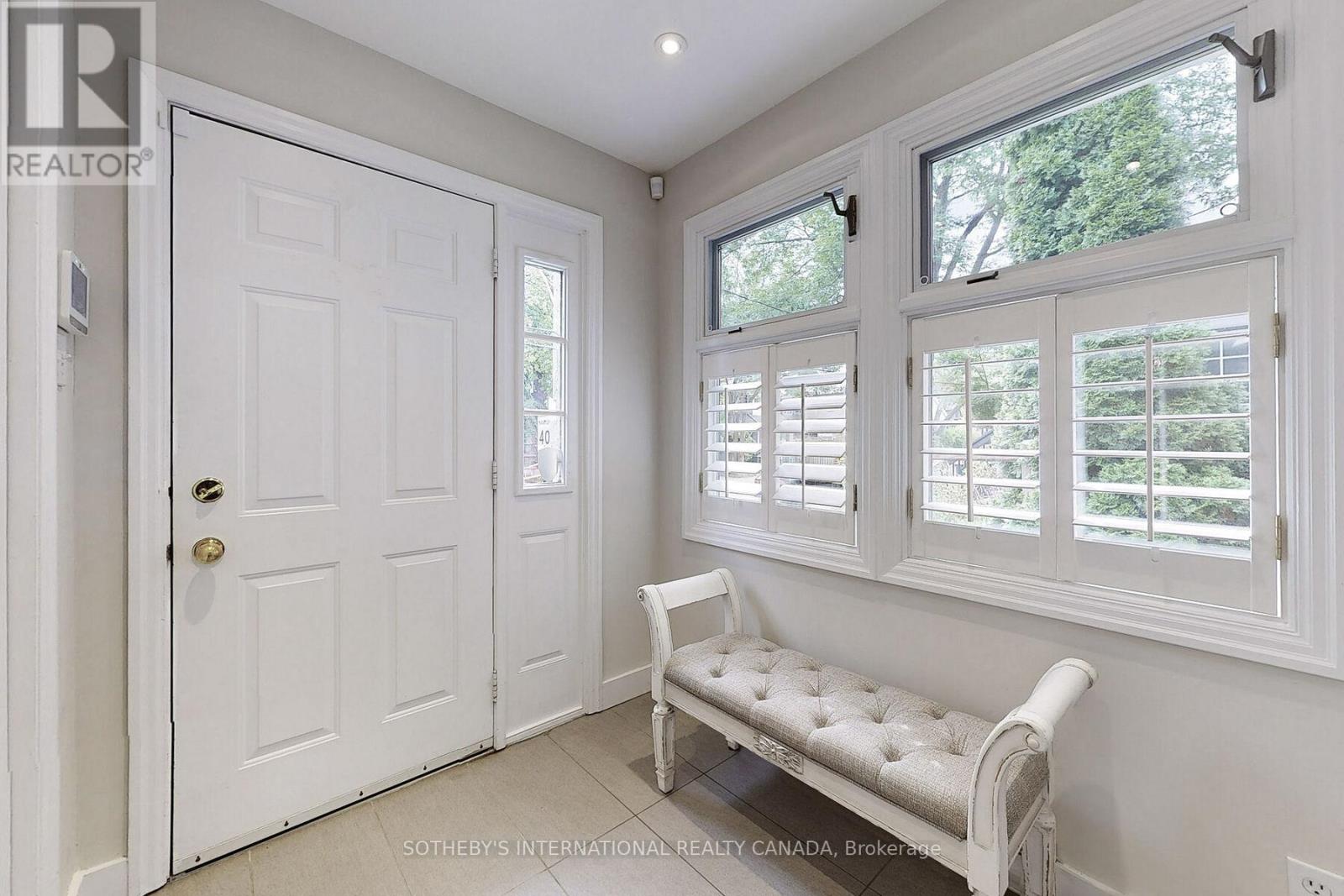 182 Duplex Avenue, Toronto, Ontario  M5P 2A9 - Photo 8 - C12805956