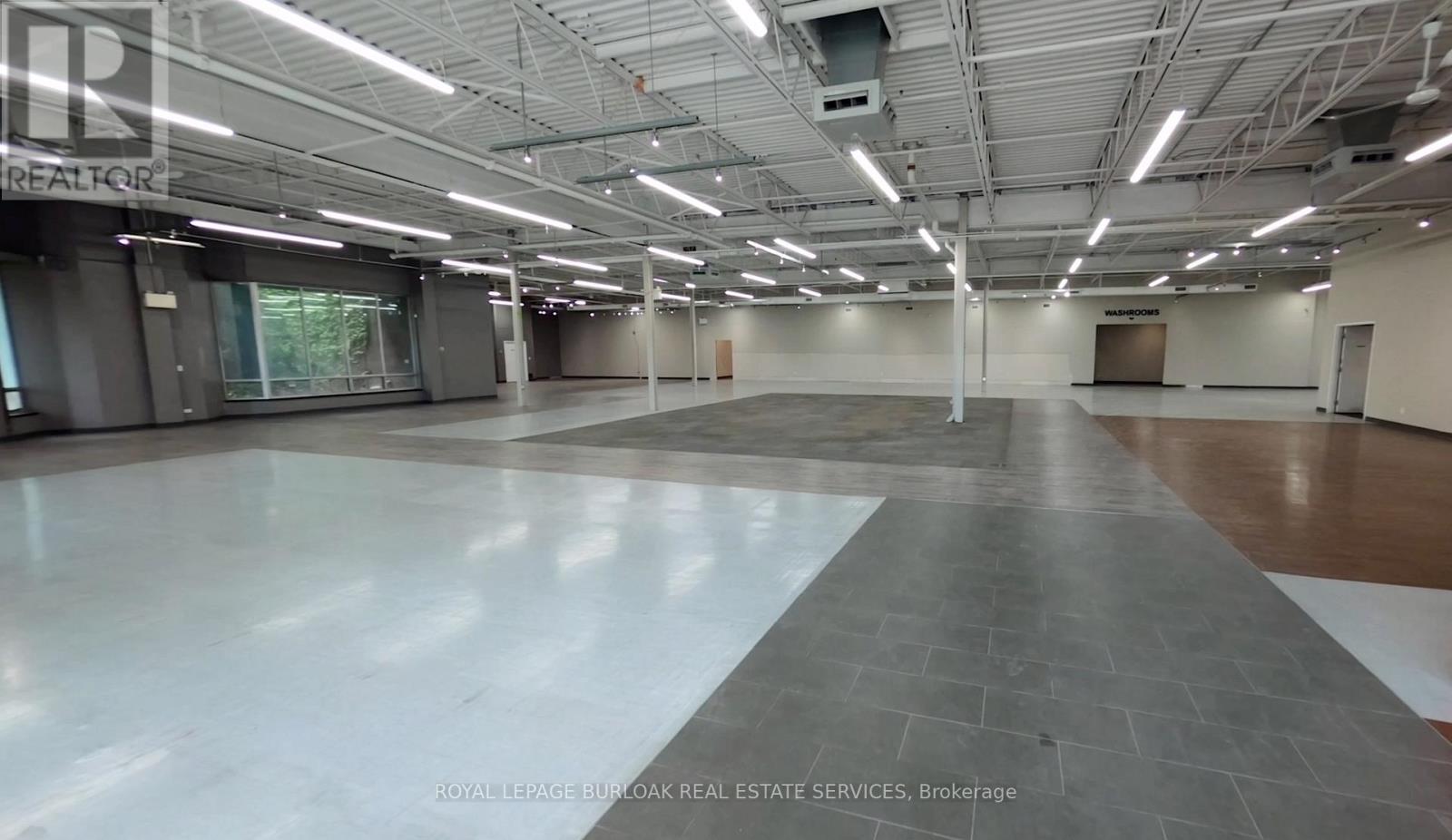 90 Ronson Drive, Toronto (West Humber-Clairville), Ontario  M9W 1B6 - Photo 7 - W12806290