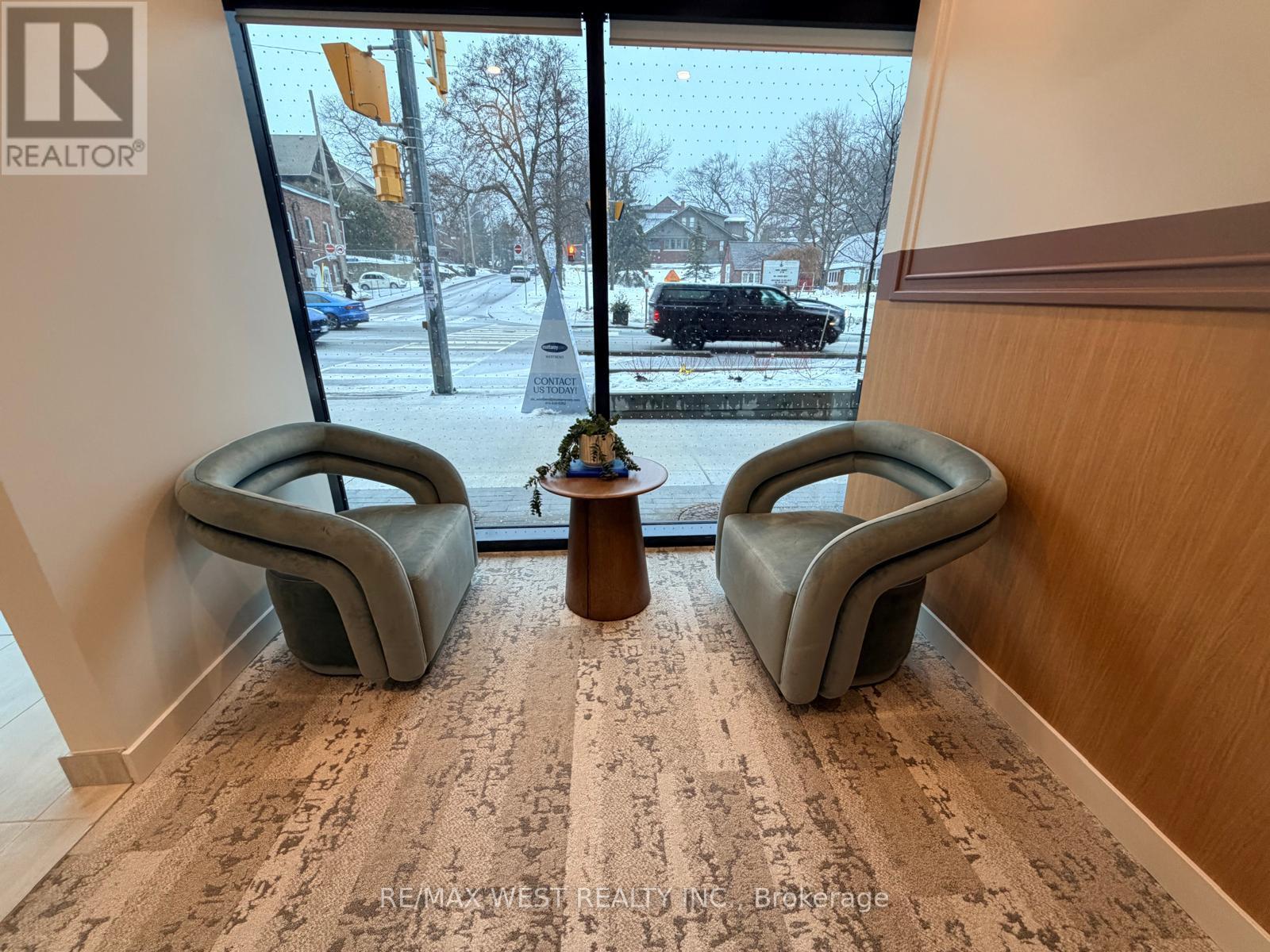 606 - 1660 Bloor Street W, Toronto, Ontario  M6P 1A8 - Photo 4 - W12806344