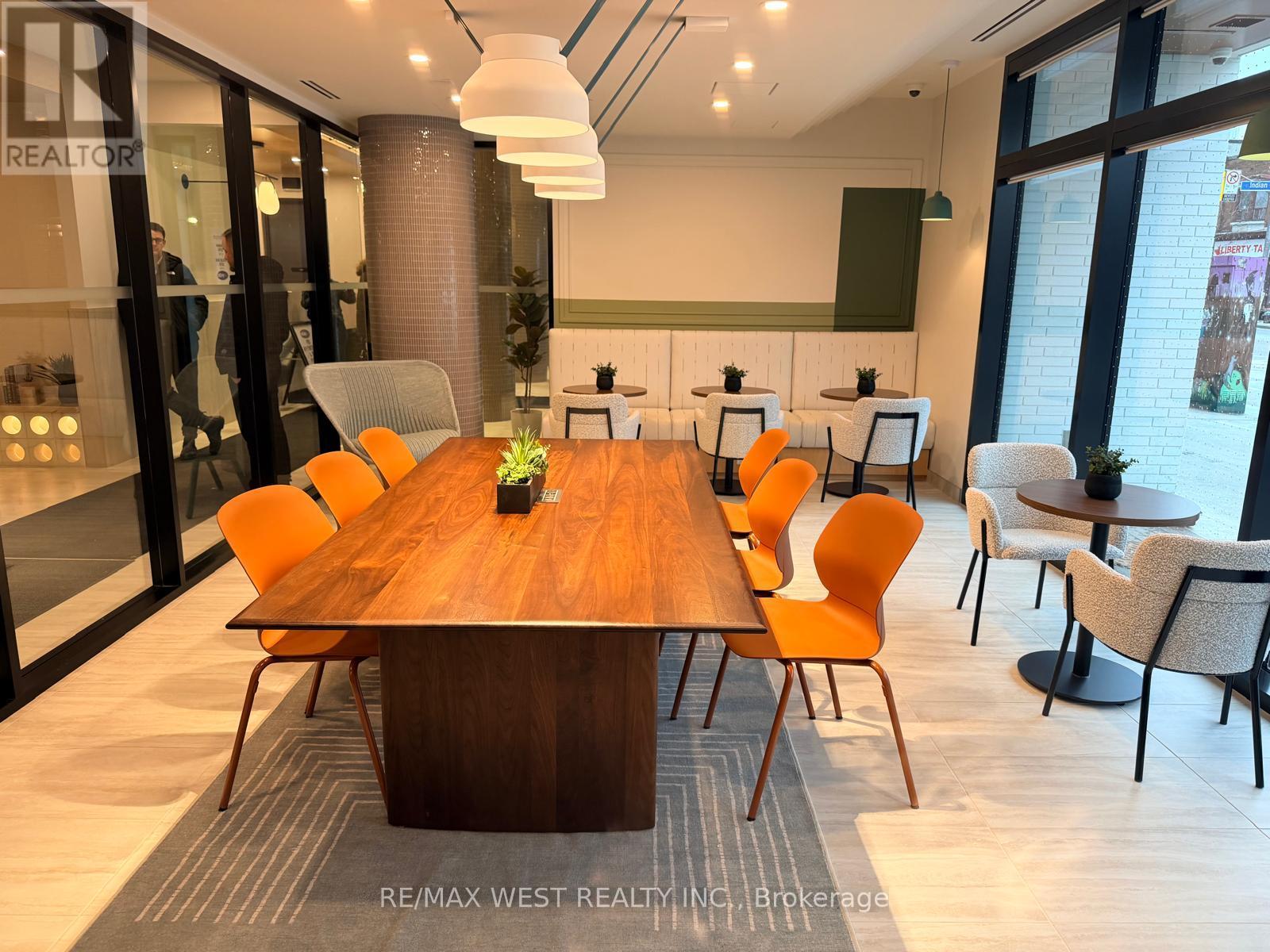 606 - 1660 Bloor Street W, Toronto, Ontario  M6P 1A8 - Photo 7 - W12806344