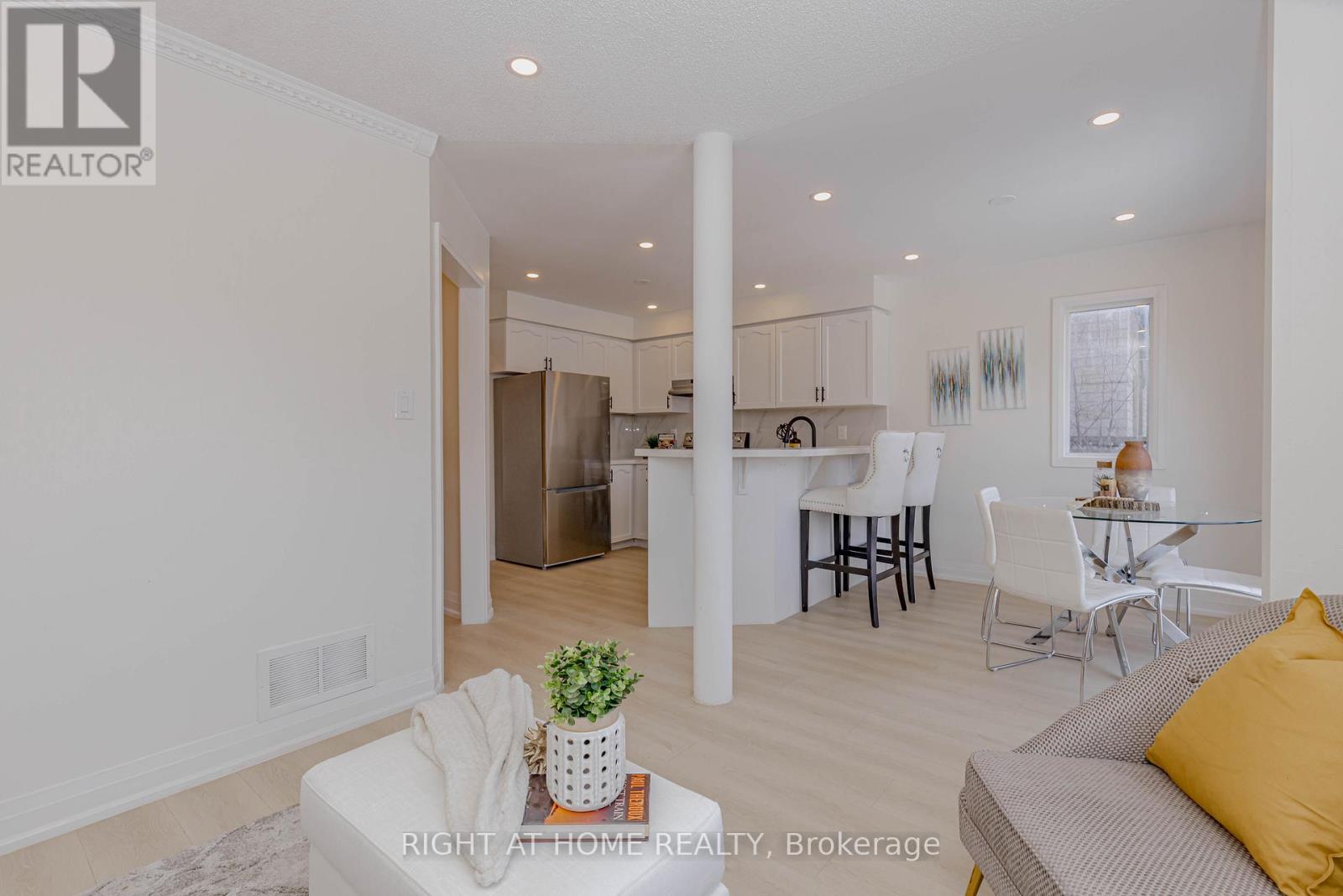 21 Carabram Court, Brampton, Ontario  L6X 4M2 - Photo 24 - W12806364