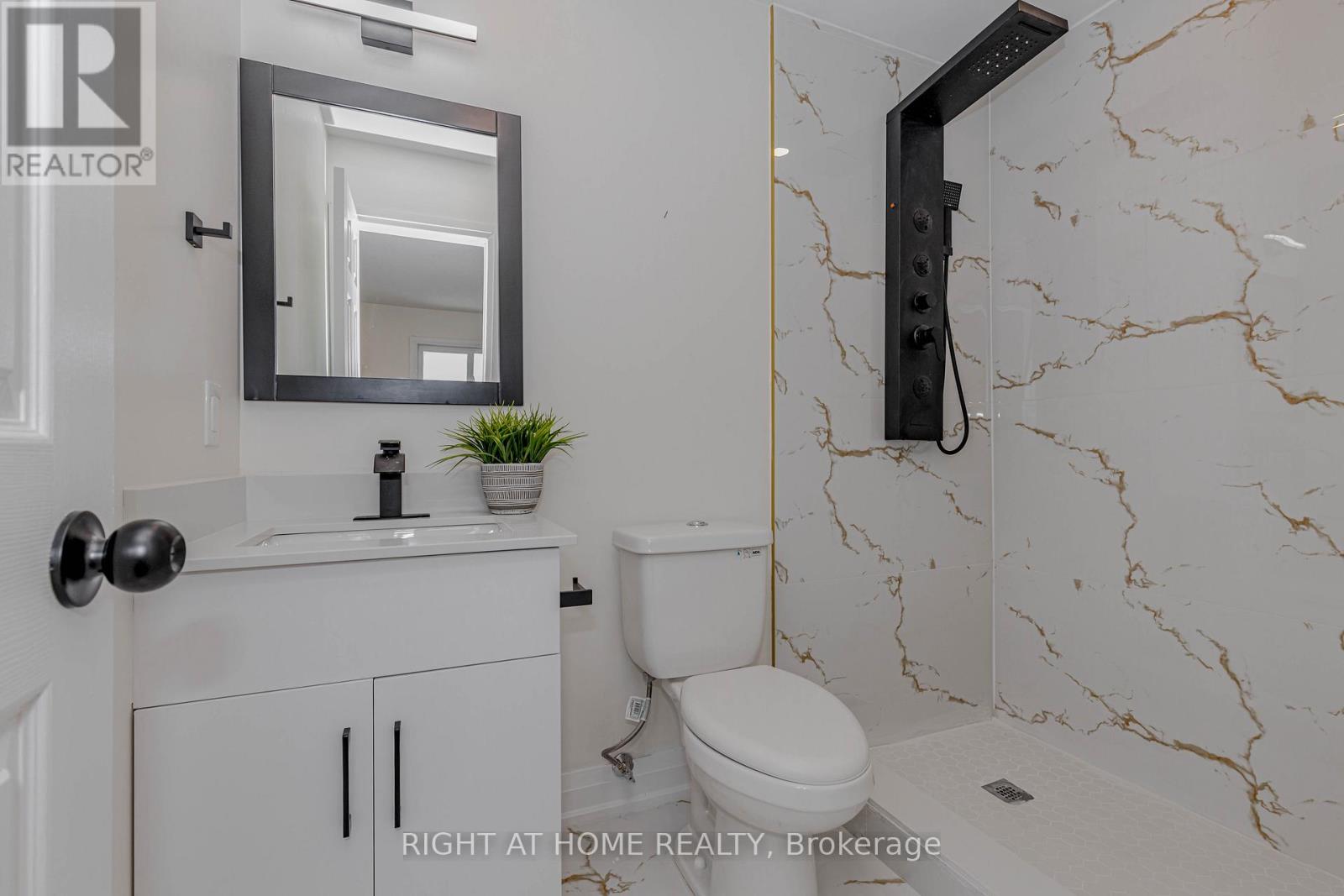 21 Carabram Court, Brampton, Ontario  L6X 4M2 - Photo 35 - W12806364