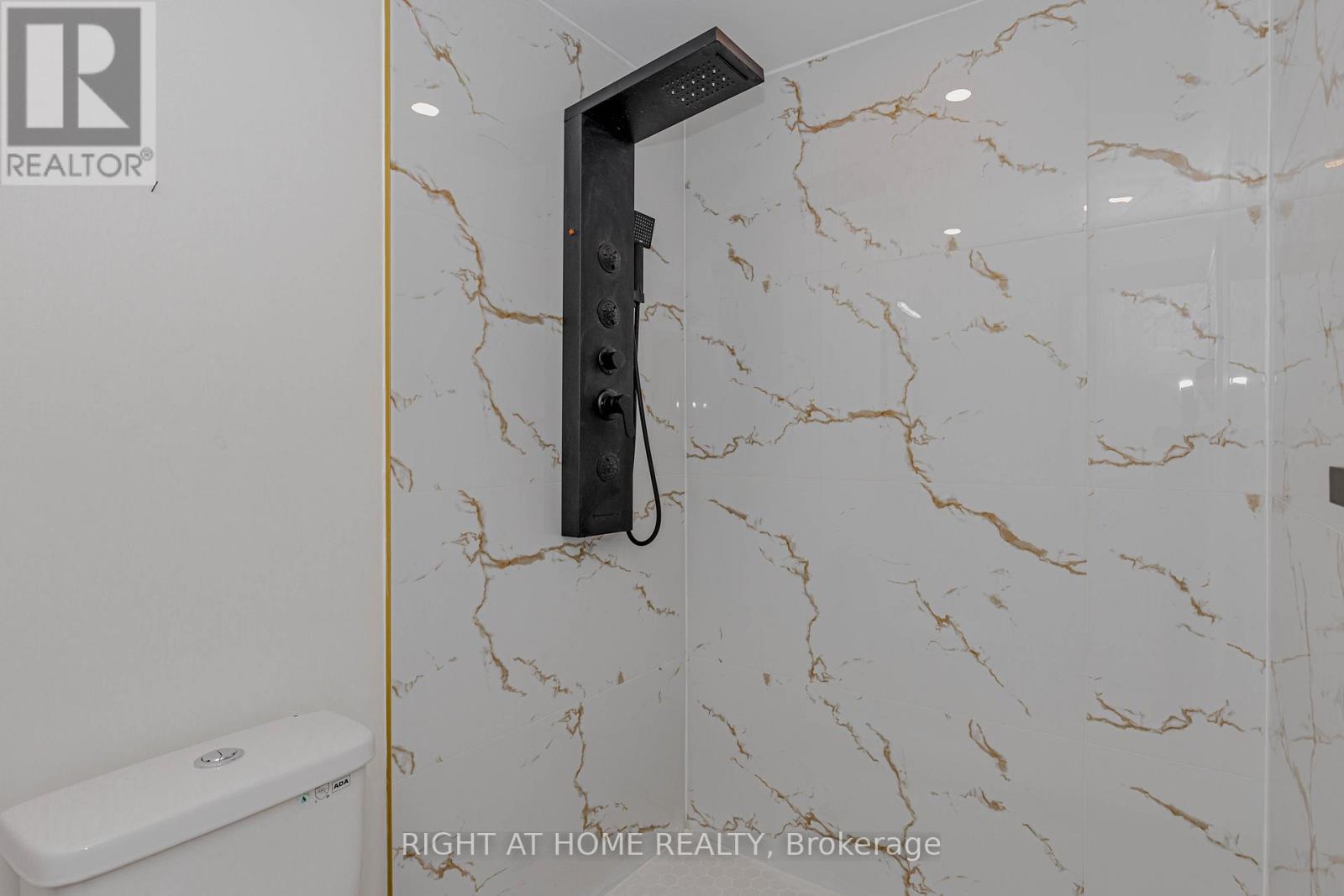 21 Carabram Court, Brampton, Ontario  L6X 4M2 - Photo 36 - W12806364