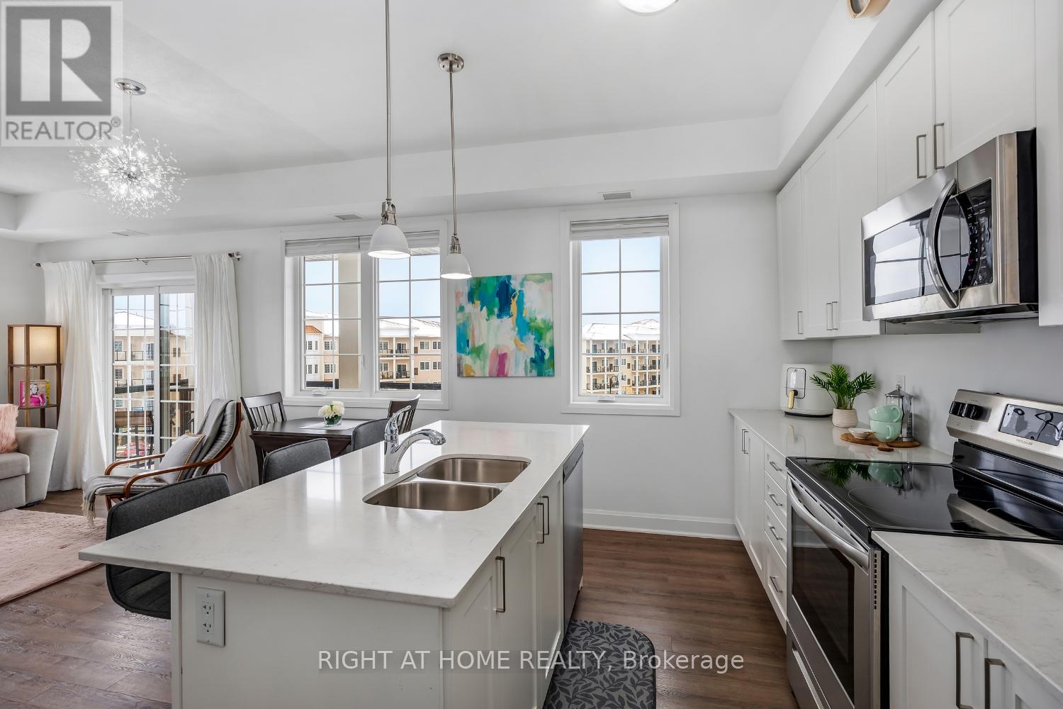 402 - 50 Lakebreeze Drive, Clarington, Ontario  L1B 0V9 - Photo 11 - E12806514