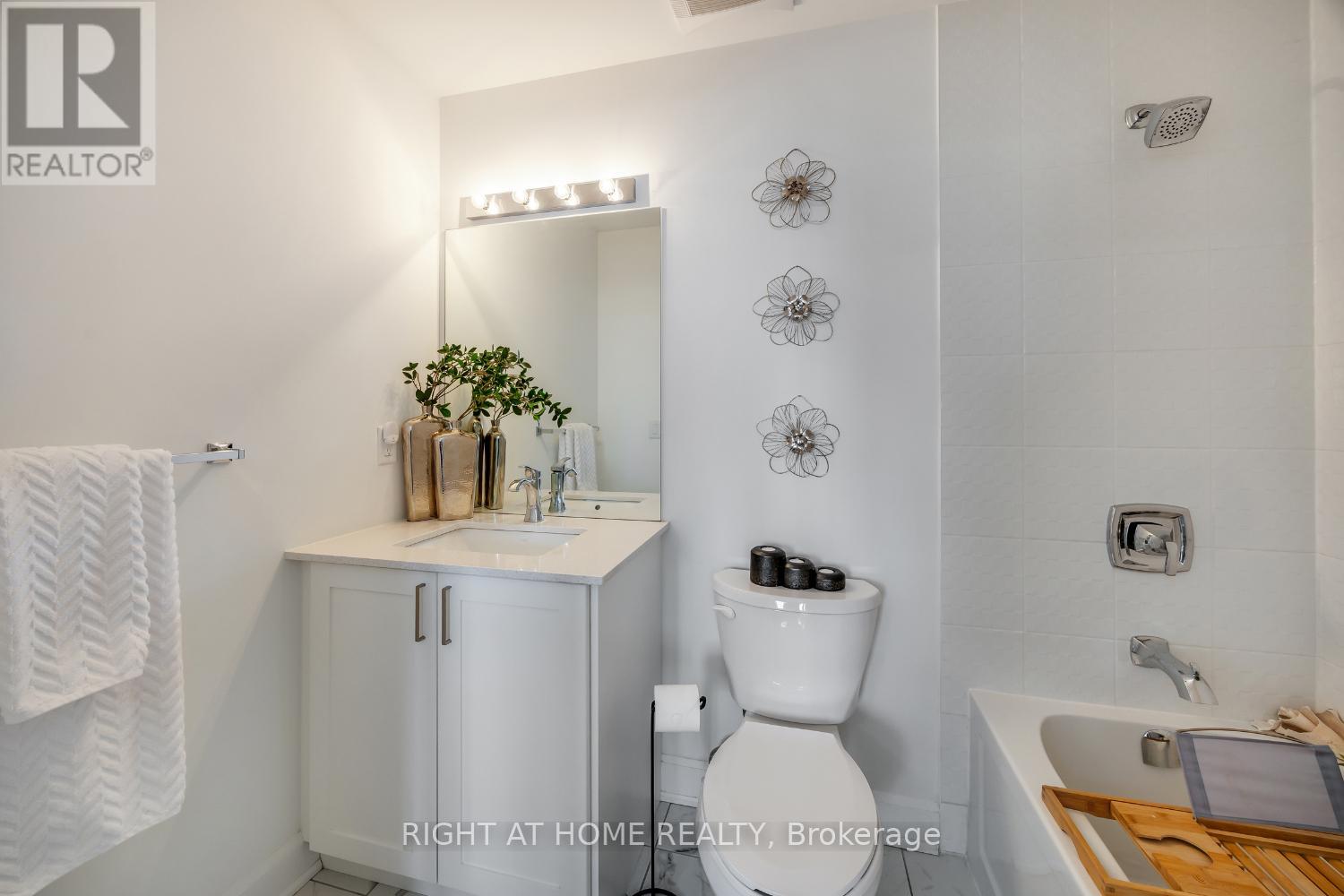 402 - 50 Lakebreeze Drive, Clarington, Ontario  L1B 0V9 - Photo 24 - E12806514