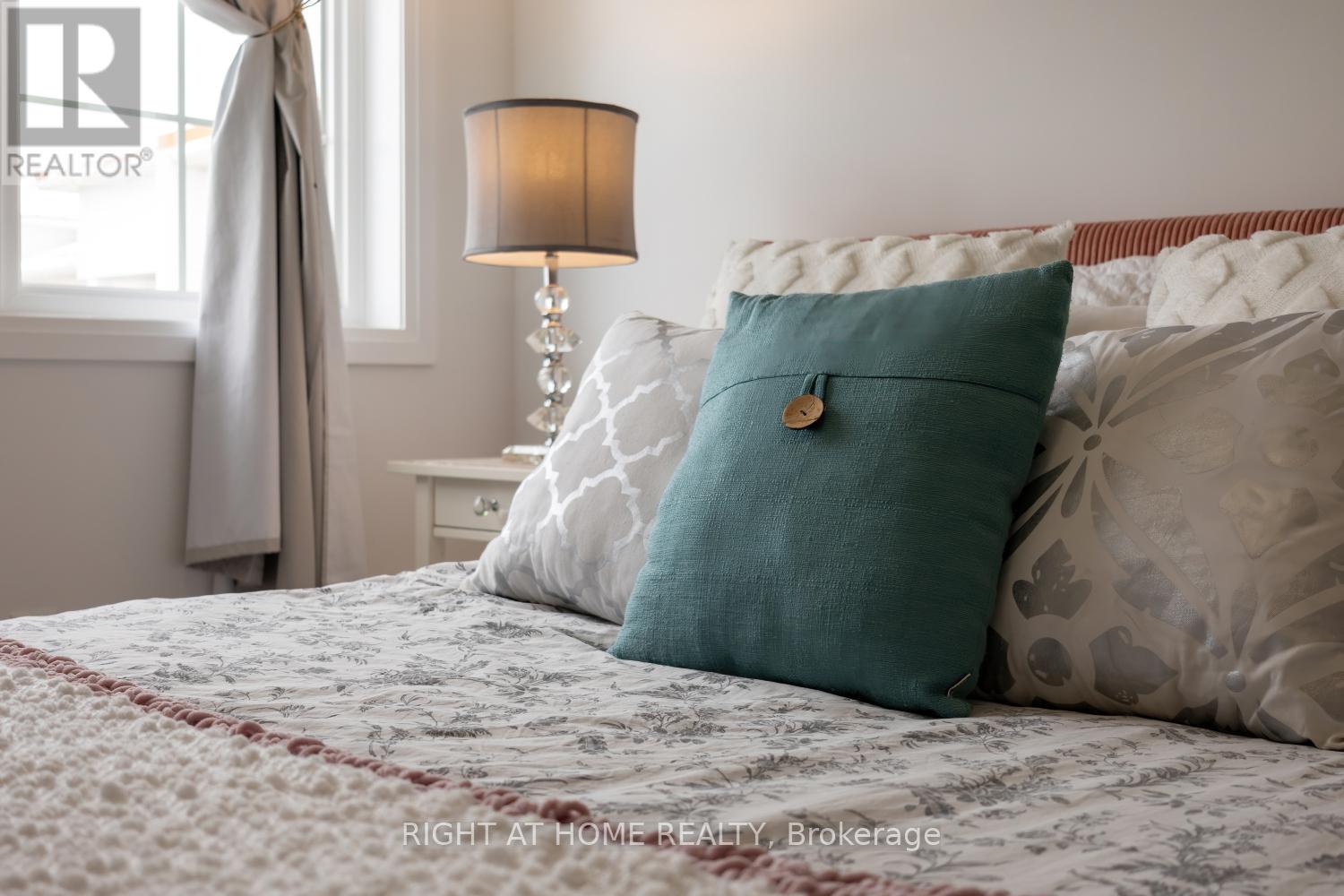 402 - 50 Lakebreeze Drive, Clarington, Ontario  L1B 0V9 - Photo 30 - E12806514