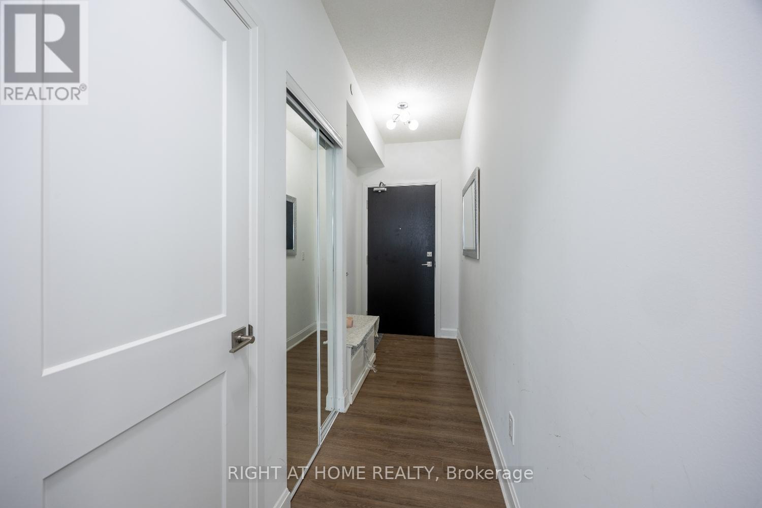 402 - 50 Lakebreeze Drive, Clarington, Ontario  L1B 0V9 - Photo 8 - E12806514