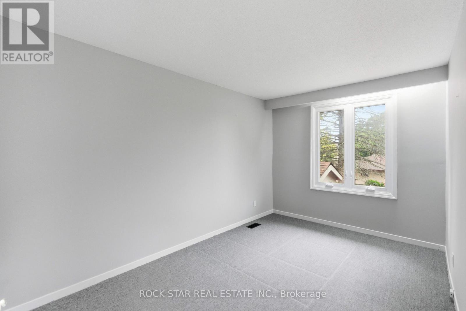 Main Fl - 111 Britten Close, Hamilton, Ontario  L9C 4K1 - Photo 16 - X12806282