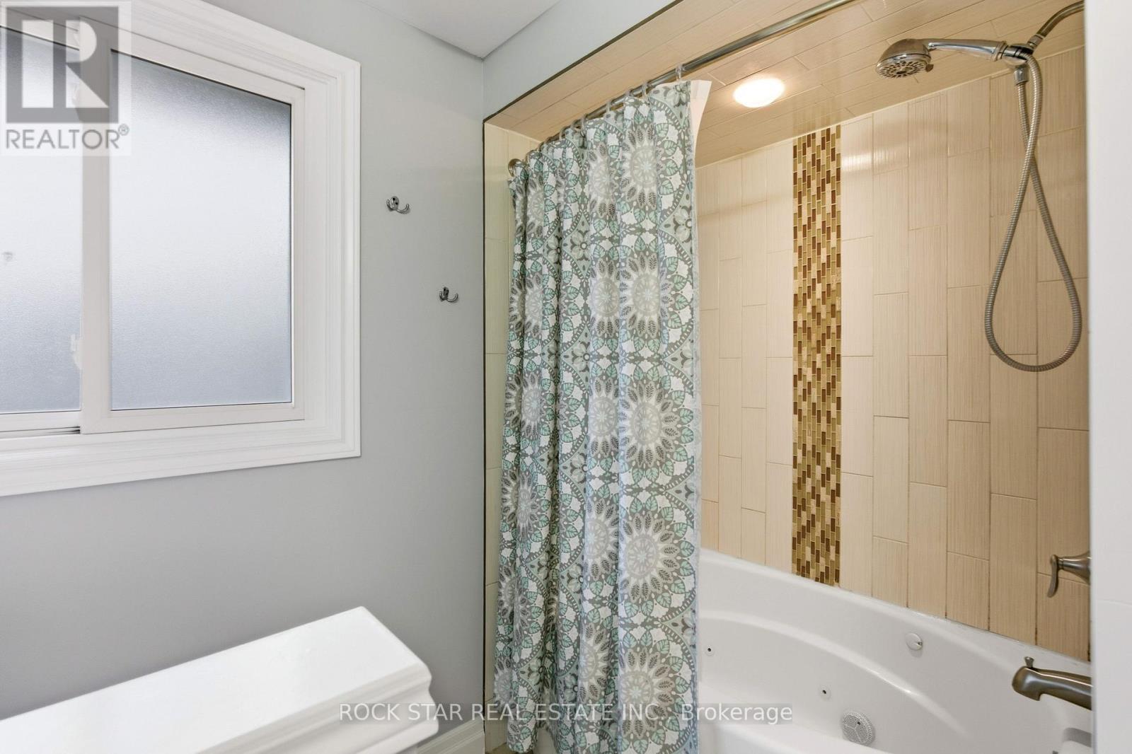 Main Fl - 111 Britten Close, Hamilton, Ontario  L9C 4K1 - Photo 21 - X12806282