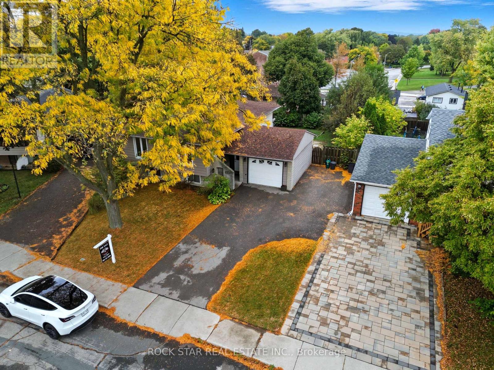 Main Fl - 111 Britten Close, Hamilton, Ontario  L9C 4K1 - Photo 27 - X12806282