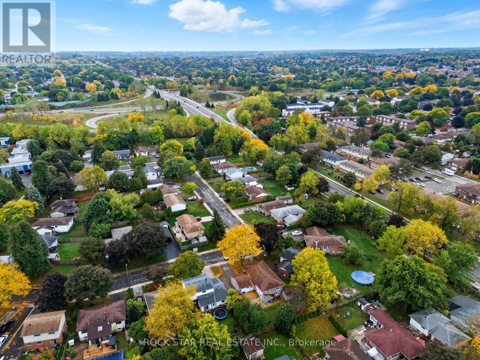 Main Fl - 111 Britten Close, Hamilton, Ontario  L9C 4K1 - Photo 29 - X12806282