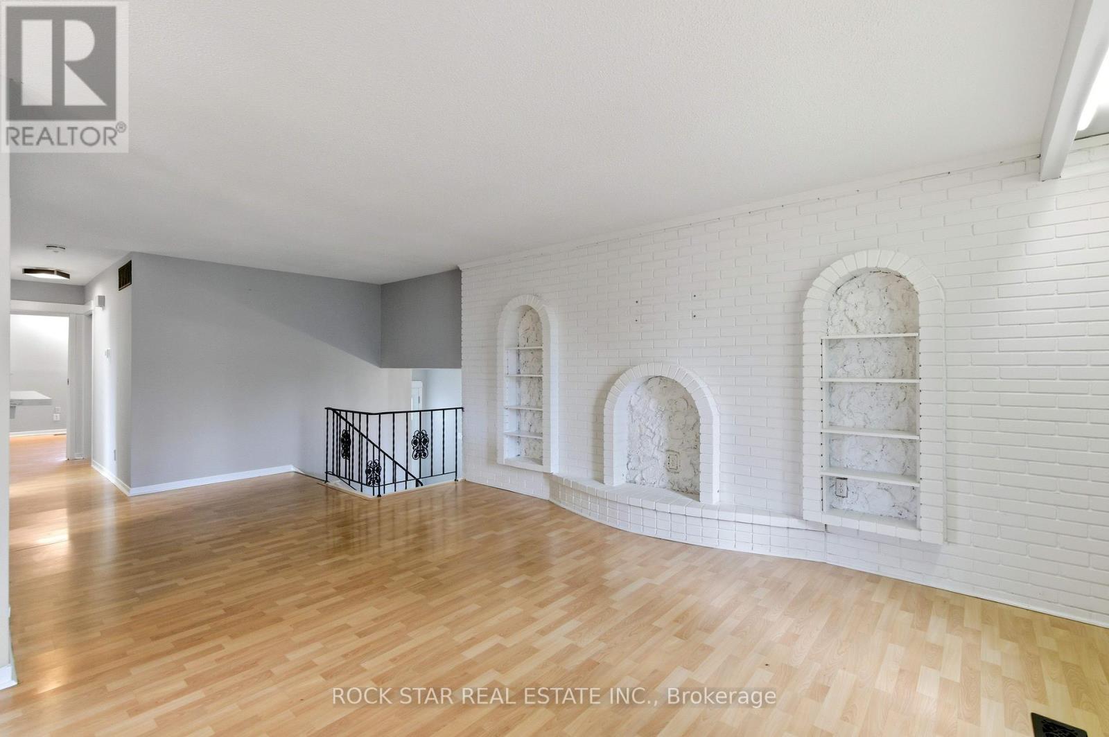 Main Fl - 111 Britten Close, Hamilton, Ontario  L9C 4K1 - Photo 5 - X12806282