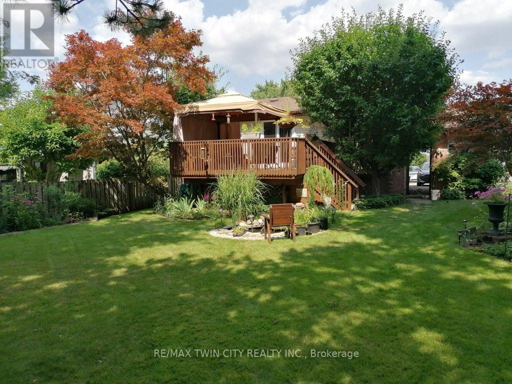 27 Erinbrook Drive, Kitchener, Ontario  N2E 2V8 - Photo 29 - X12806296