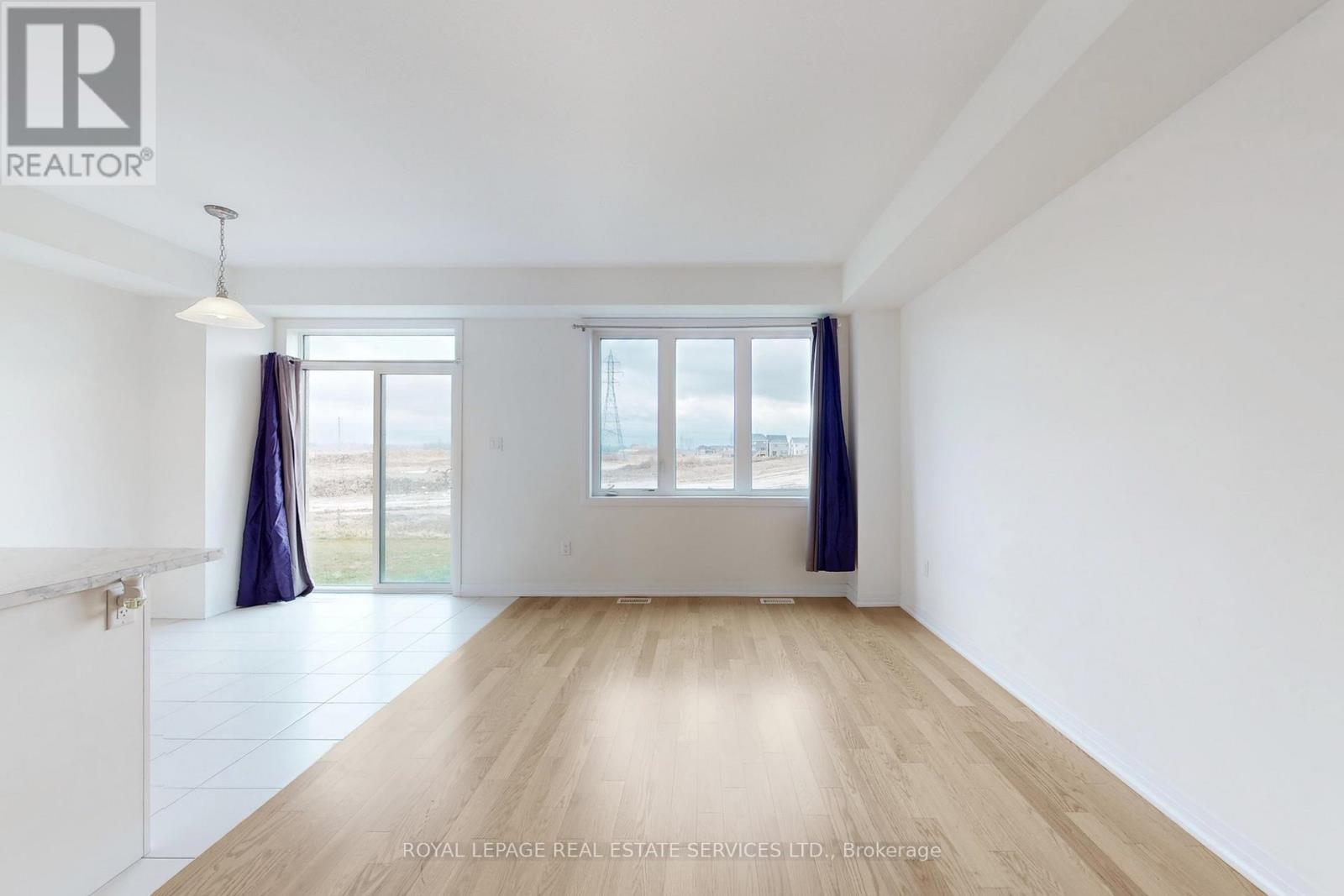 161 Brighton Lane, Thorold, Ontario  L2V 0N7 - Photo 3 - X12806320