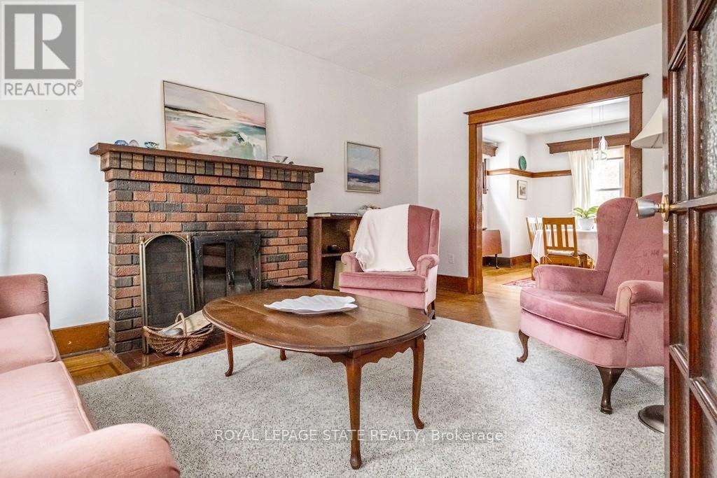 131 Barclay Street, Hamilton, Ontario  L8S 1P6 - Photo 5 - X12806346