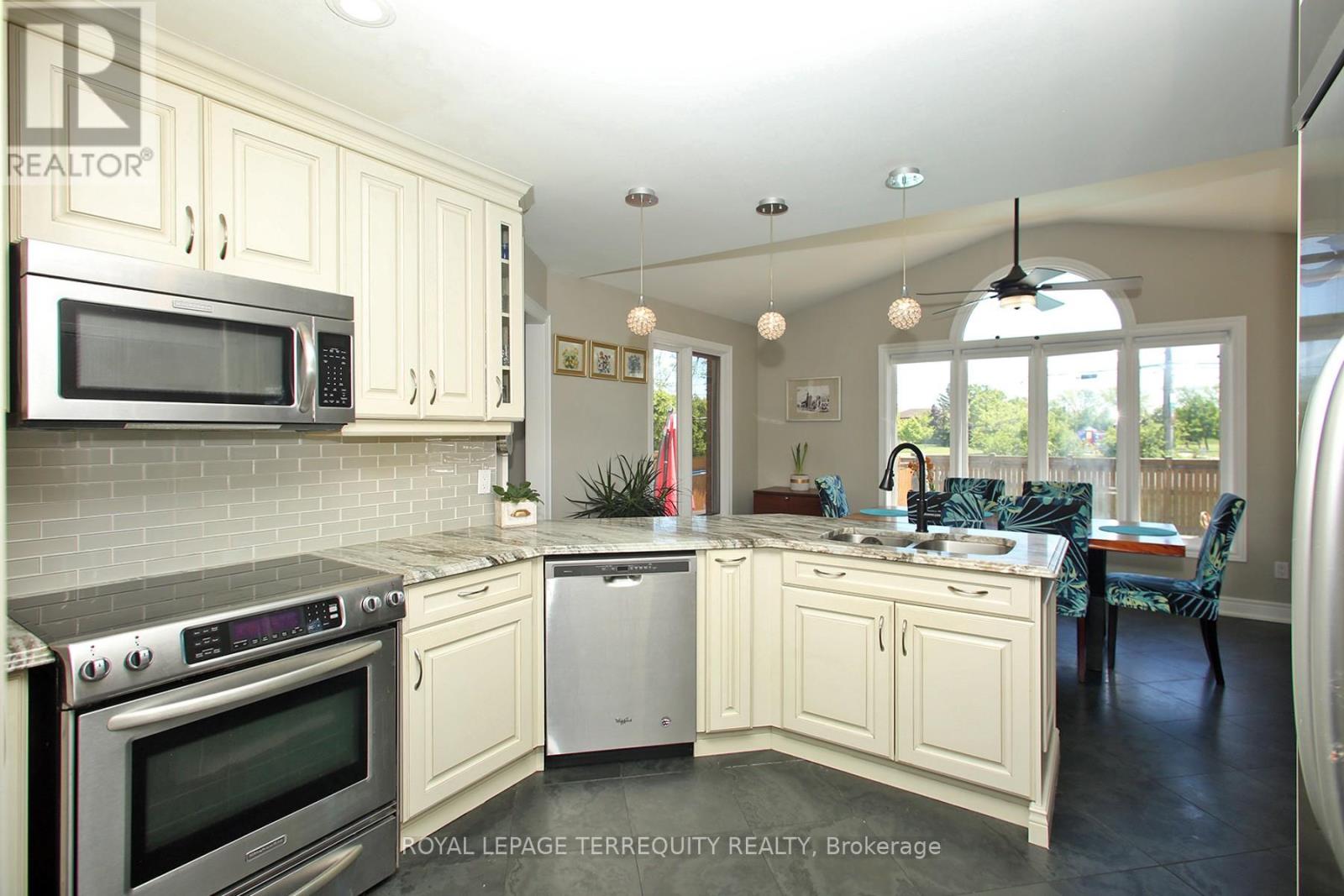 3 Riviera Ridge, Hamilton, Ontario  L8E 5E5 - Photo 19 - X12806430