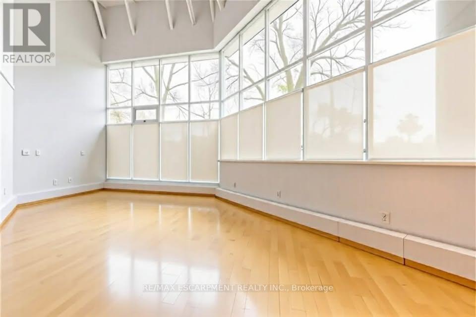 106 - 66 Bay Street S, Hamilton, Ontario  L8P 4Z6 - Photo 11 - X12806474