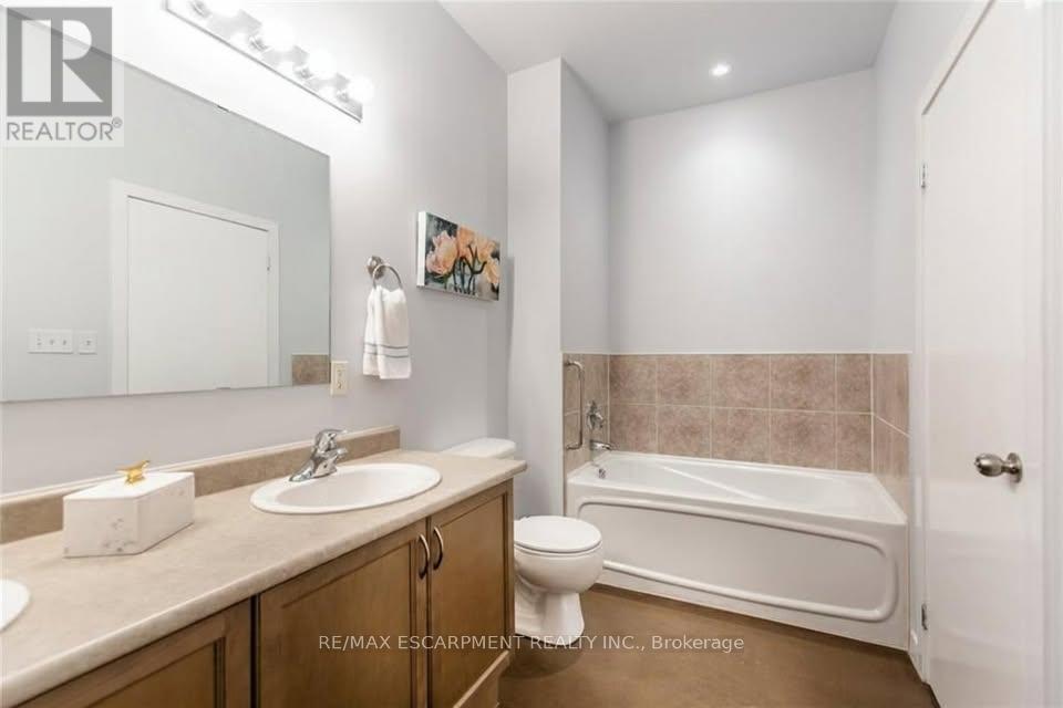 106 - 66 Bay Street S, Hamilton, Ontario  L8P 4Z6 - Photo 15 - X12806474