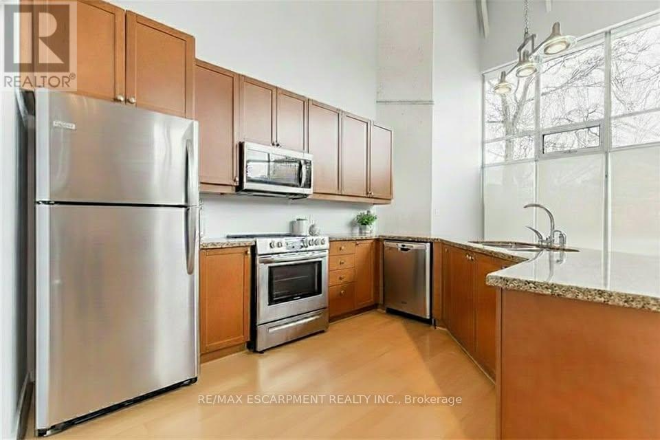 106 - 66 Bay Street S, Hamilton, Ontario  L8P 4Z6 - Photo 8 - X12806474