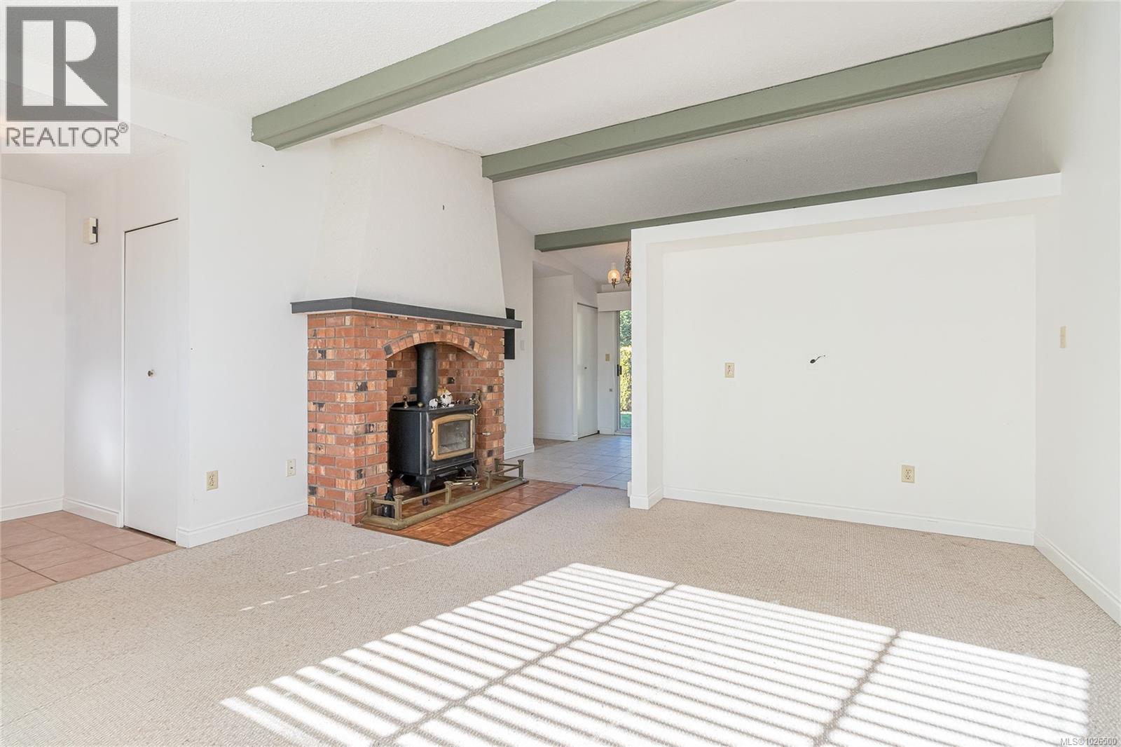 235 Fourth Ave, Qualicum Beach, British Columbia  V9K 1S3 - Photo 4 - 1026500