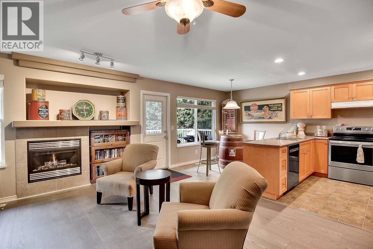 20301 OSPRING STREET, Maple Ridge, British Columbia