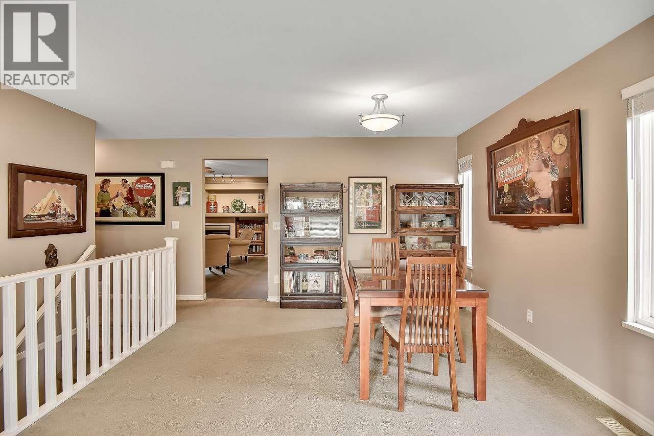 20301 Ospring Street, Maple Ridge, British Columbia  V2X 1K7 - Photo 11 - R3091235