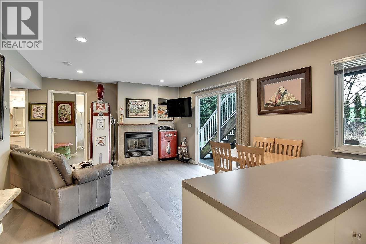 20301 Ospring Street, Maple Ridge, British Columbia  V2X 1K7 - Photo 25 - R3091235