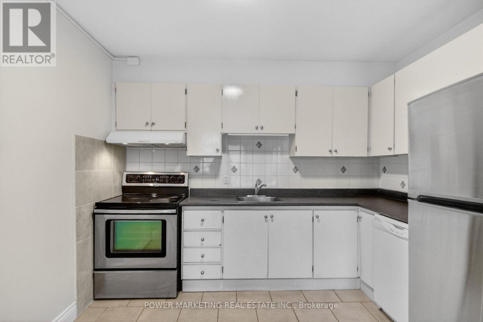 107 - 1380 Prince Of Wales Drive, Ottawa, Ontario  K2C 3N5 - Photo 10 - X12806502