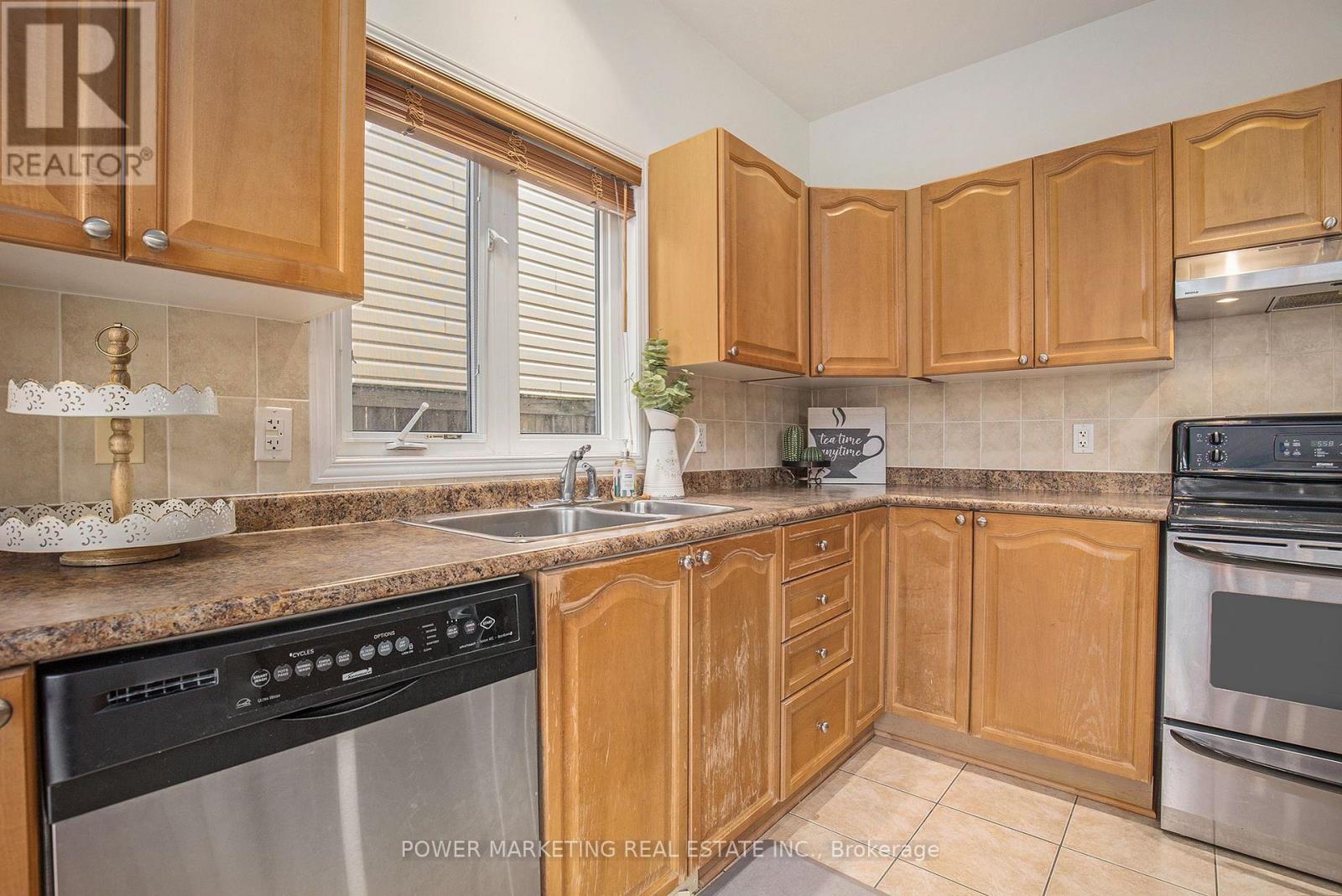 141 Finn Court, Ottawa, Ontario K1V 2C6 - Photo 25 - X12806522