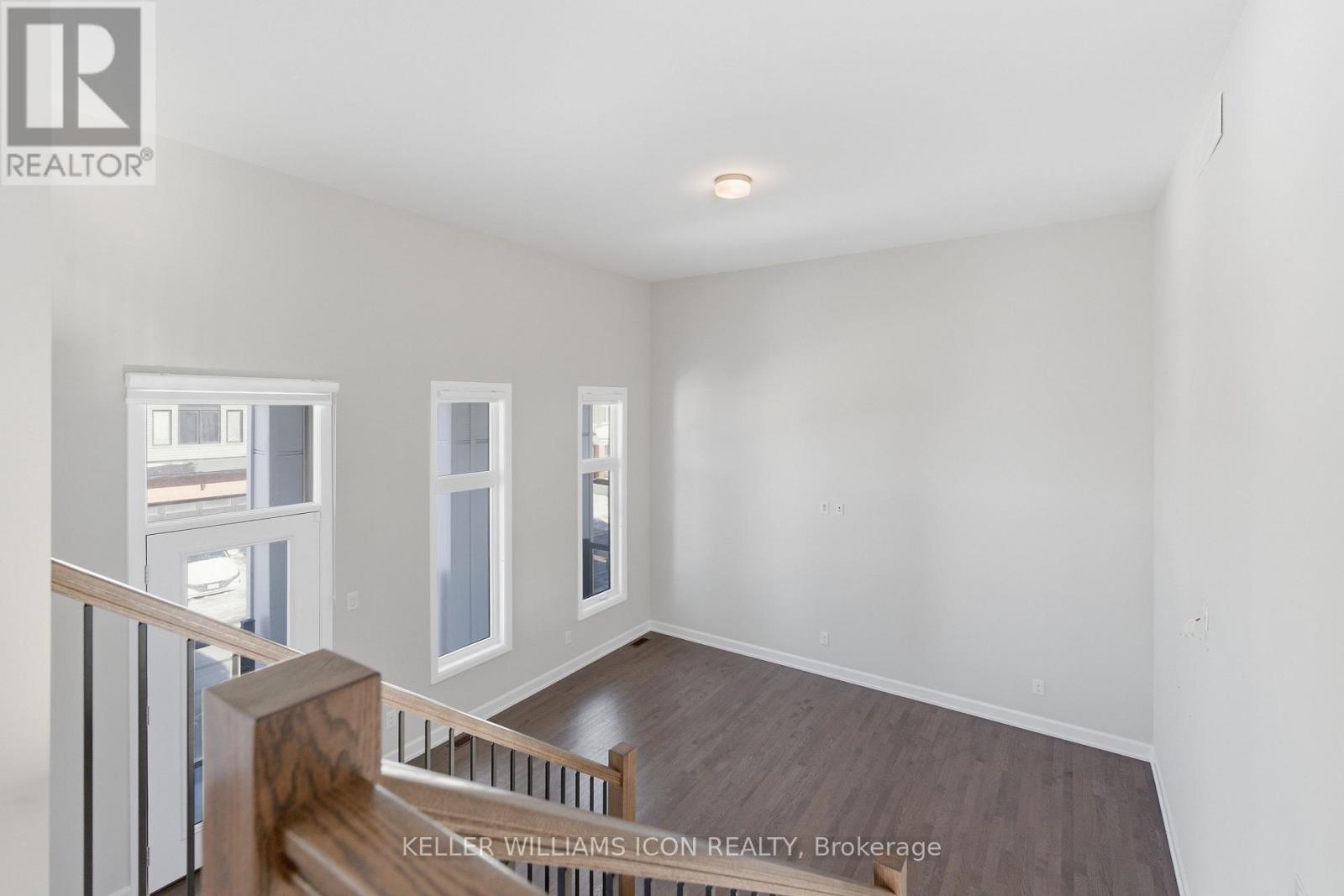 357 Peninsula Road, Ottawa, Ontario  K2J 7L9 - Photo 14 - X12806564